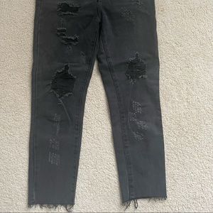 Black distressed high rise jeans!